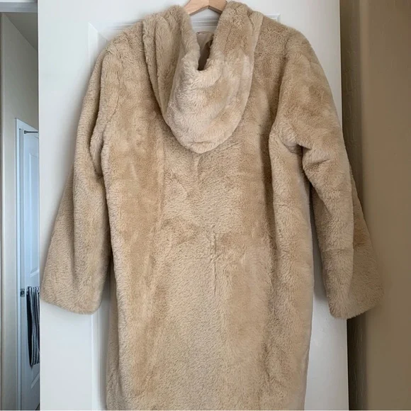 Zara Cream Faux Fur Hooded Coat size M - Picture 3 of 5